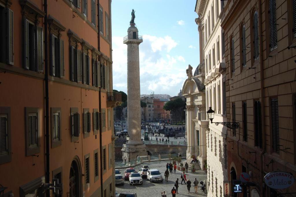 Stradivari Apartment Rom