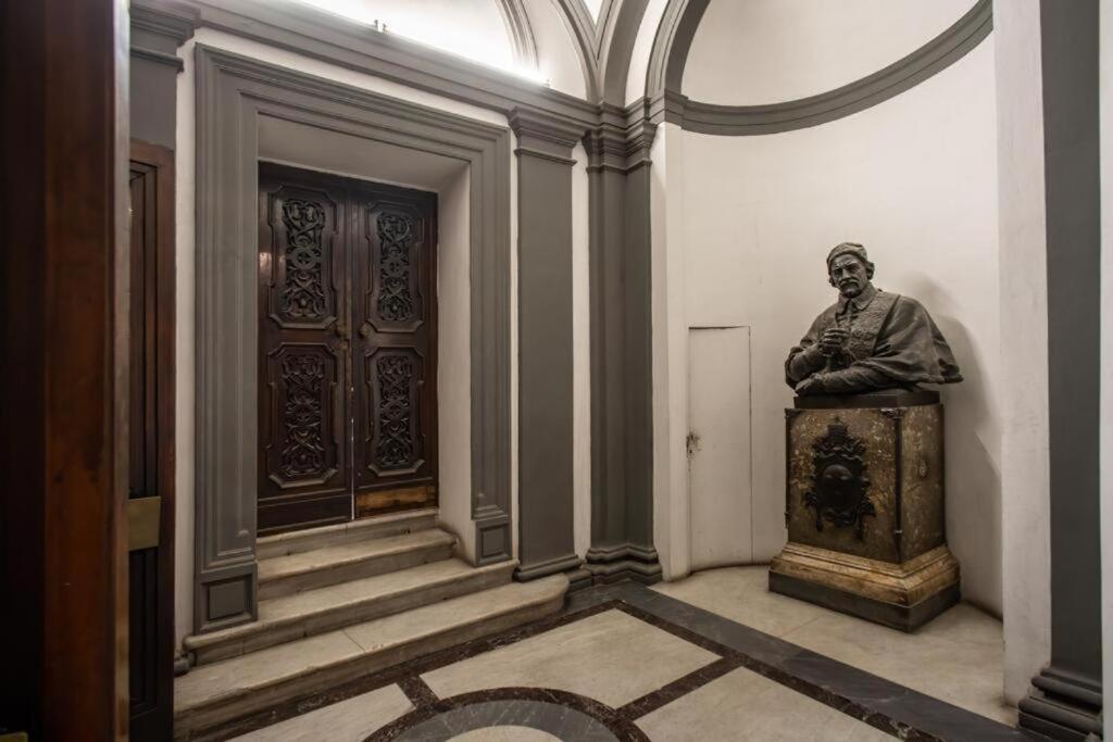 Stradivari Apartment